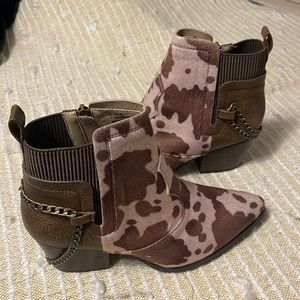 NWOT FAUX COWHIDE BOOTIES